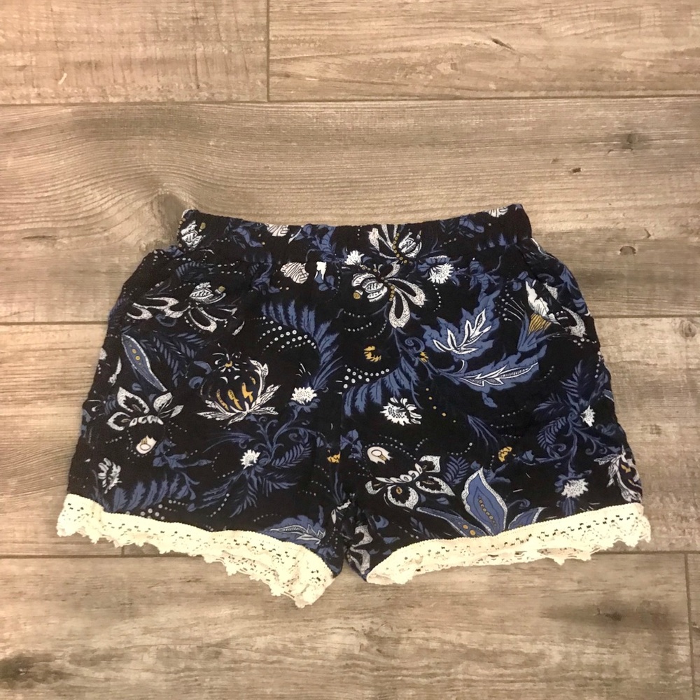 Navy Blue Floral Lace Trimmed Shorts!